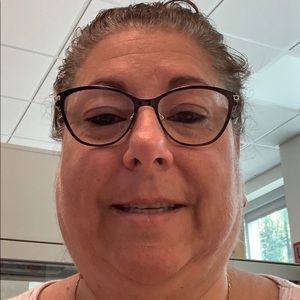 Meet your Posher, Beth